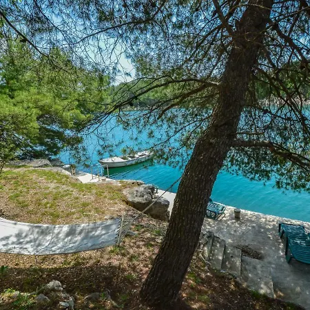 Apartment Mara-1 By Interhome